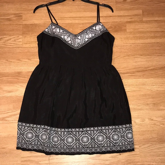 Trixxi Dresses & Skirts - Spaghetti strap black dress